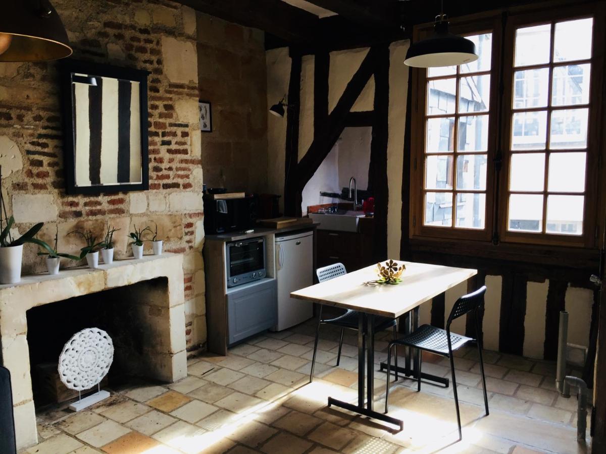 Appartement Dans Immeuble 15 Eme Siecles Vieux Τουρ Εξωτερικό φωτογραφία